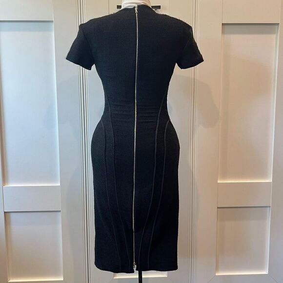 Narciso Rodriguez Black Dress Midi Contour Seam Short Sleeve V Neck Statement Zi - Picture 6 of 11